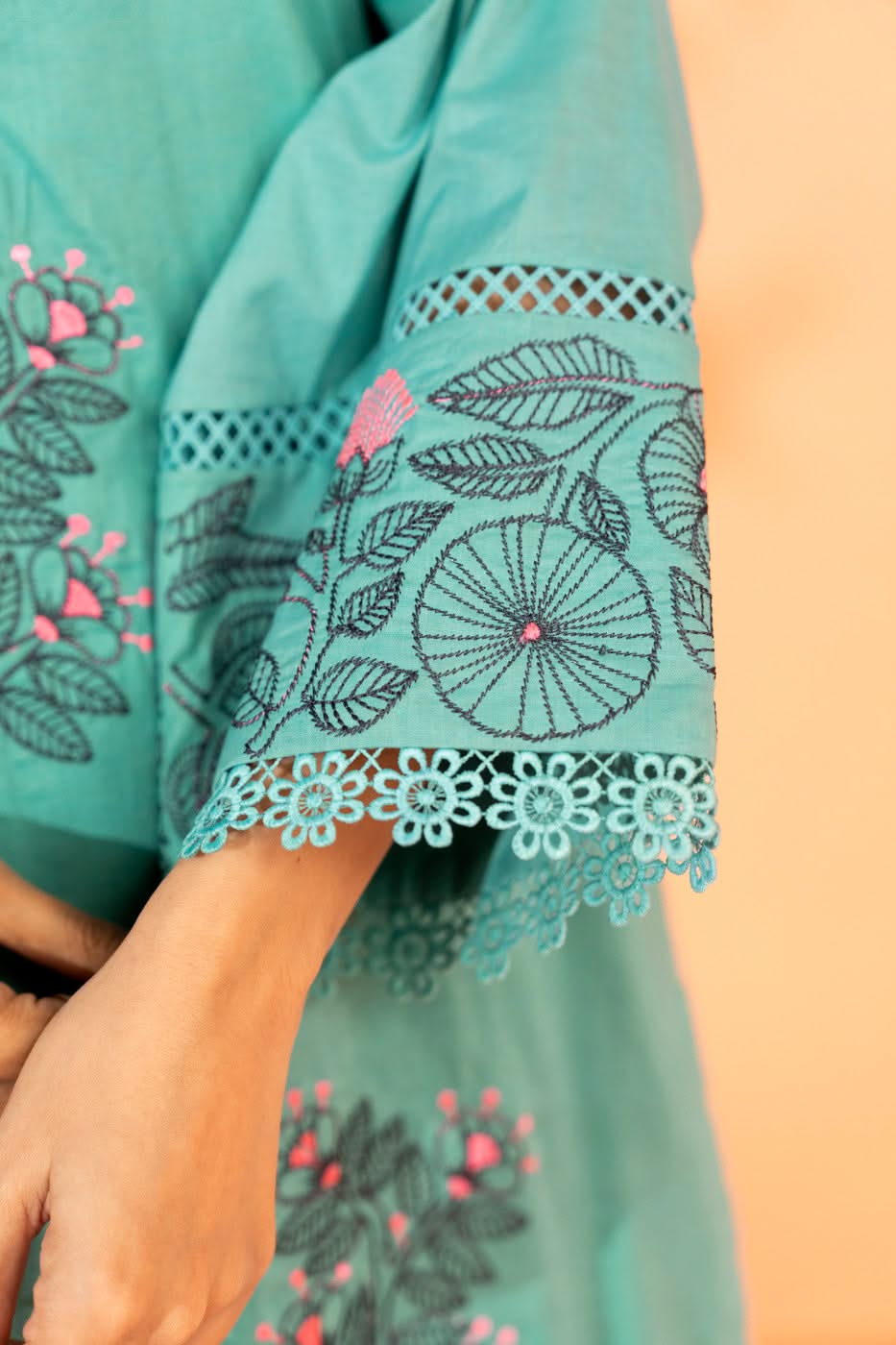 RTS | SHIRT & TROUSER - Image 3