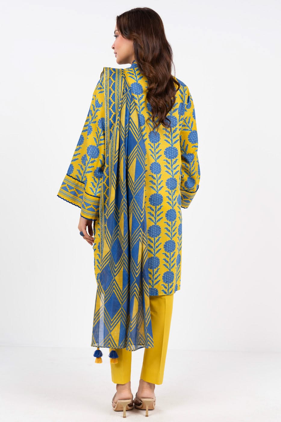 RTS | SHIRT, TROUSER & DUPATTA - Image 4