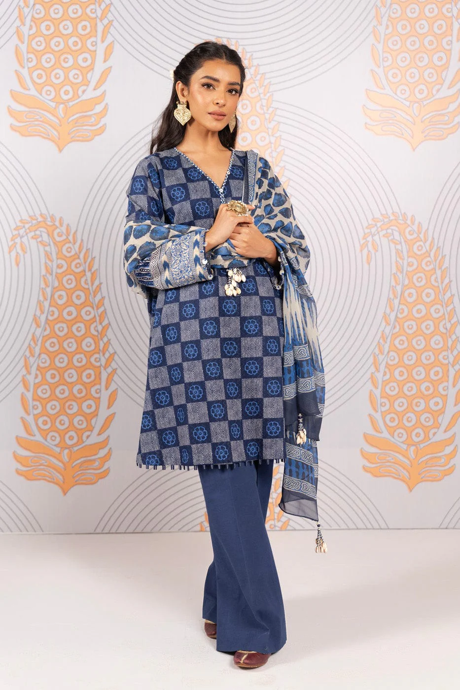 RTS | SHIRT, TROUSER & DUPATTA - Image 2