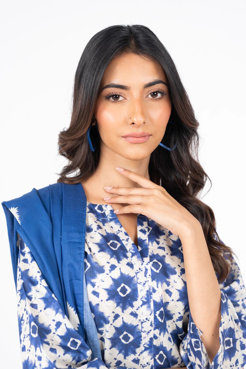 RTS | SHIRT, TROUSER & DUPATTA - Image 3