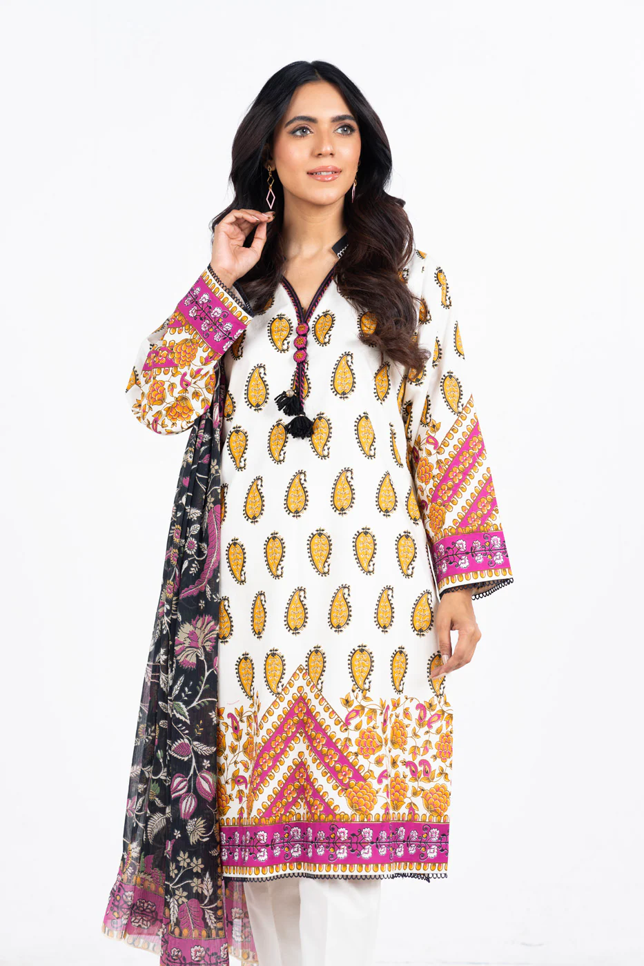 RTS | SHIRT, TROUSER & DUPATTA - Image 4