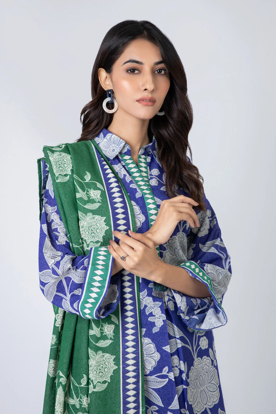 RTS | SHIRT, TROUSER & DUPATTA - Image 3