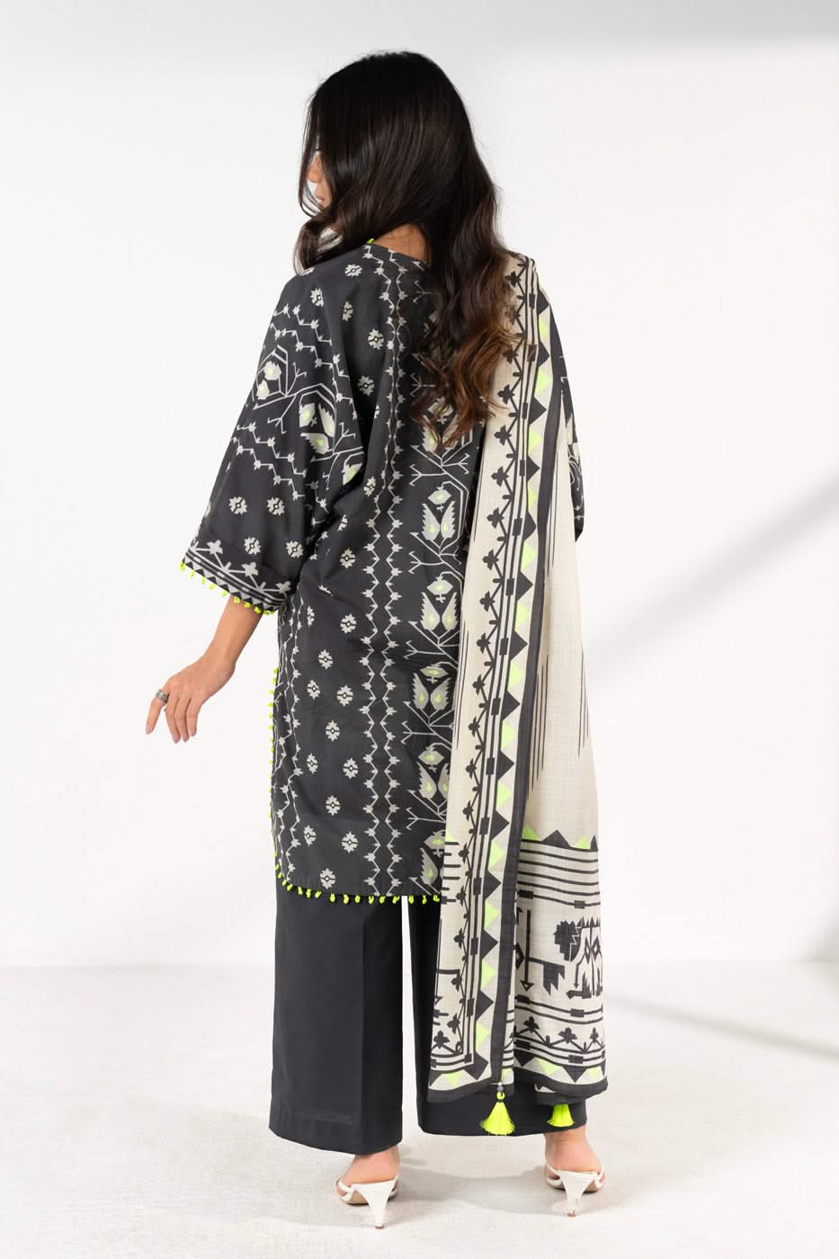 RTS | SHIRT, TROUSER & DUPATTA - Image 5