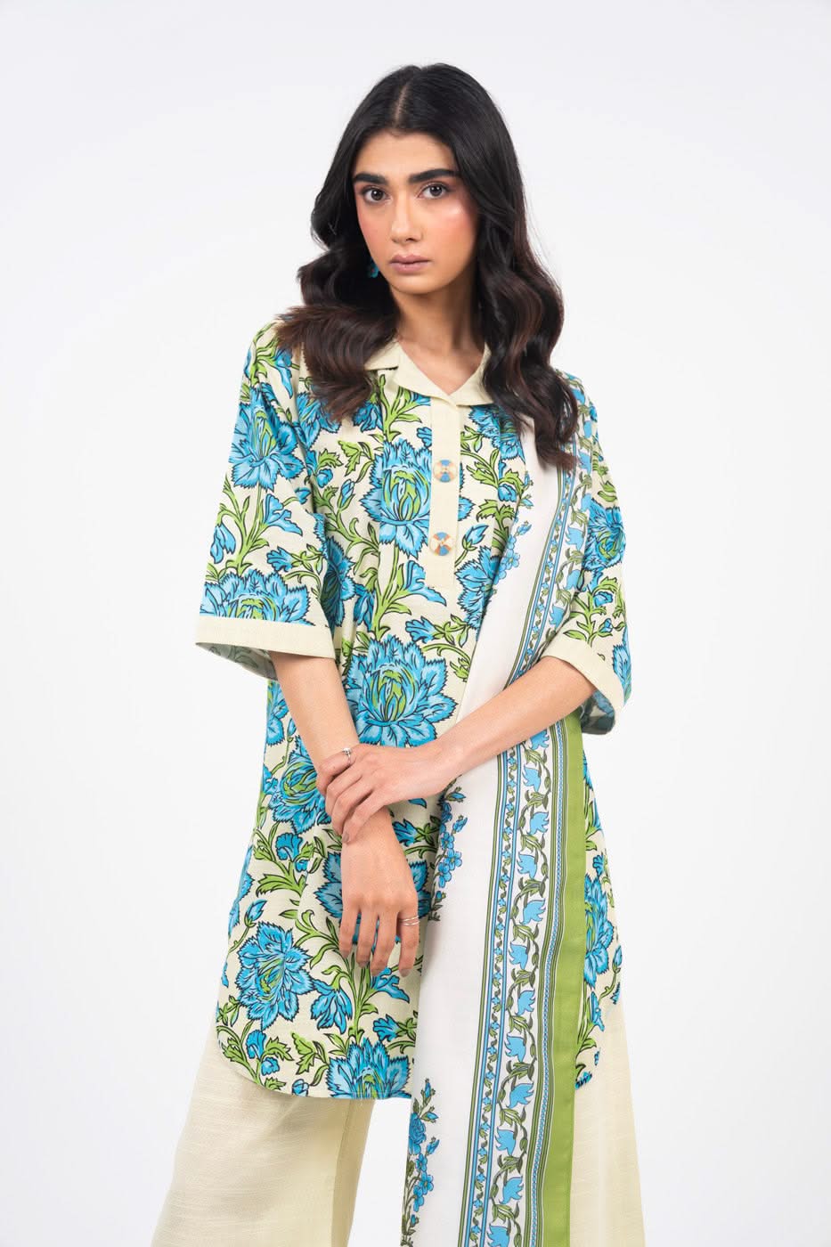 RTS | SHIRT, TROUSER & DUPATTA - Image 2