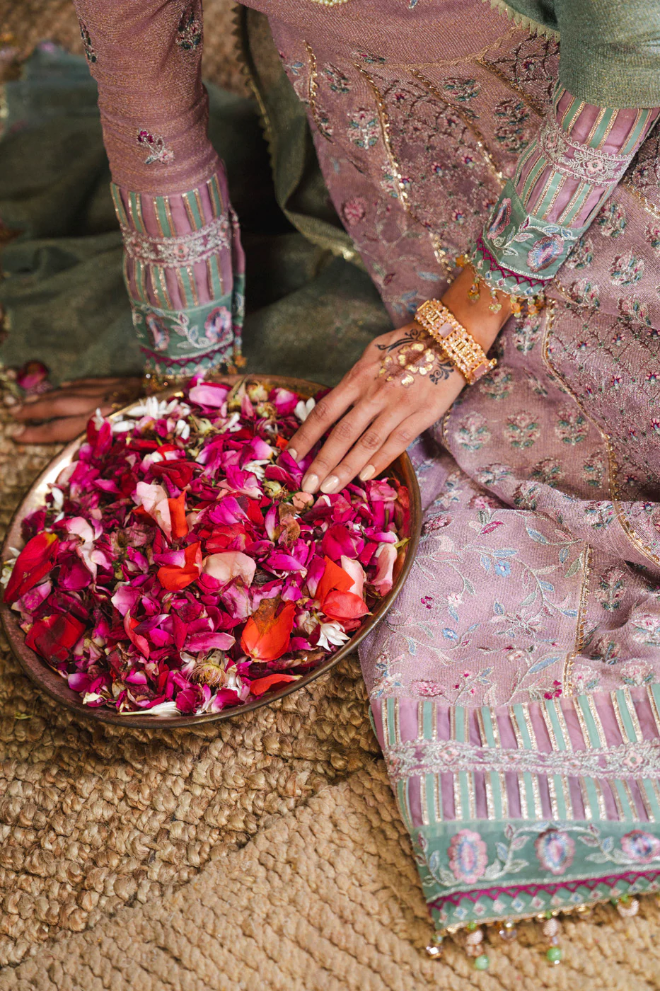 RTS | SHIRT, LINING, TROUSER & DUPATTA - Image 3