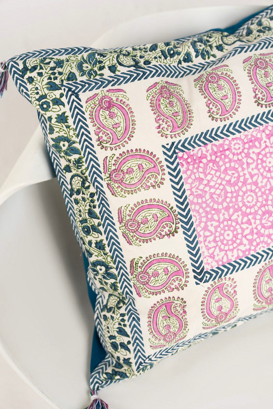 HOME | CUSHION COVER - Image 2