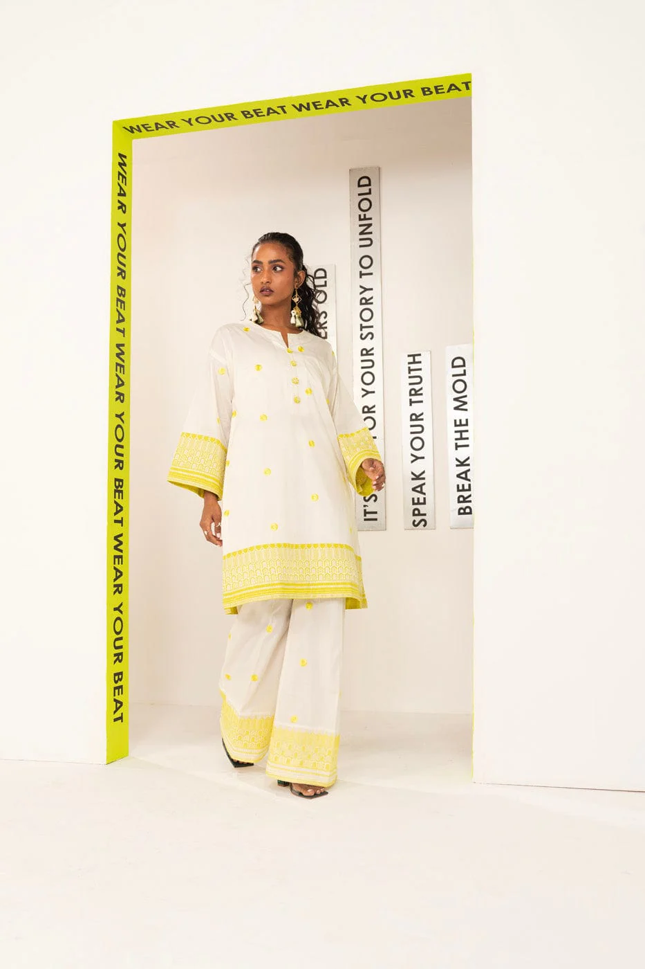 RTW | TROUSER - Image 3