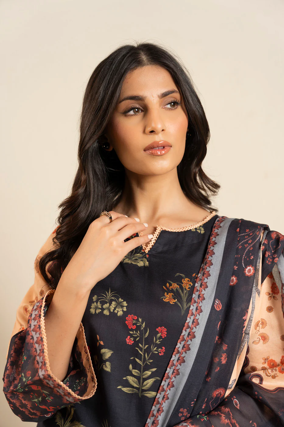 RTS | SHIRT & DUPATTA - Image 3
