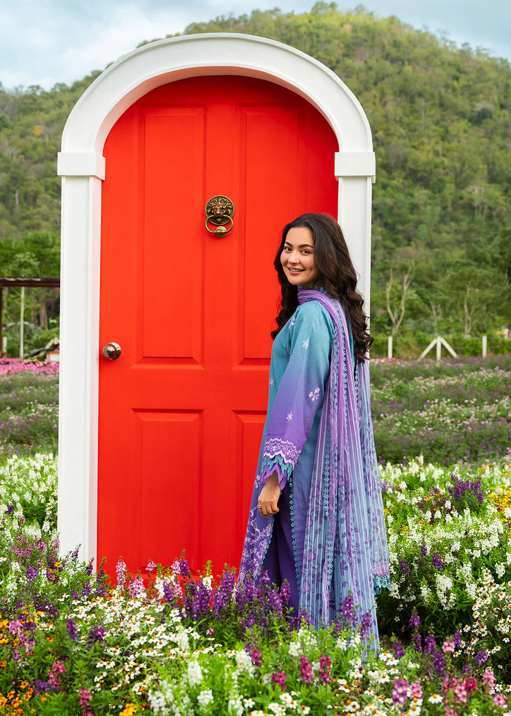 RTS | SHIRT, TROUSER & DUPATTA - Image 4