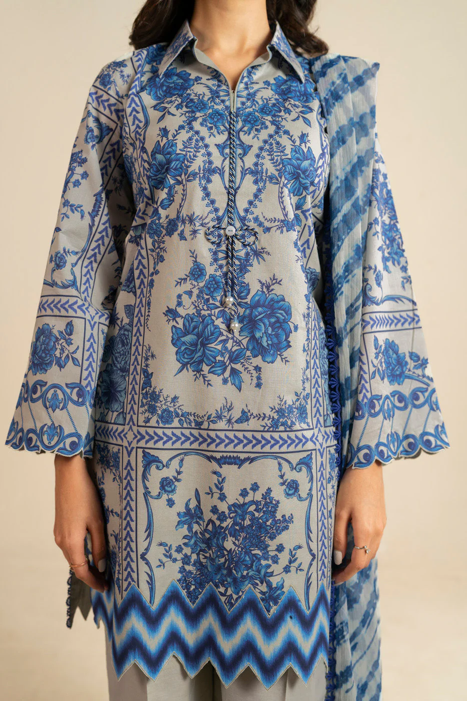 RTS | SHIRT, TROUSER & DUPATTA - Image 3