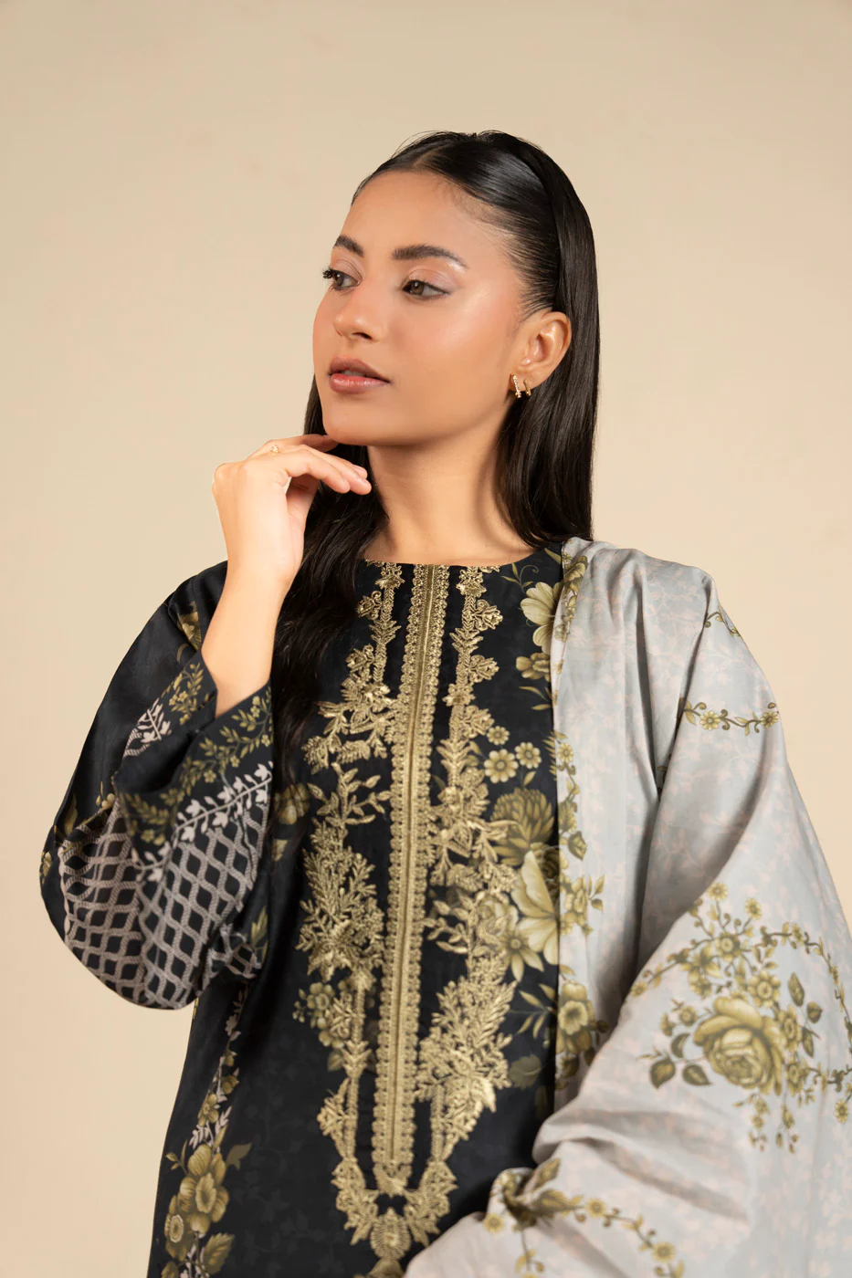 RTS | SHIRT, TROUSER & DUPATTA - Image 3