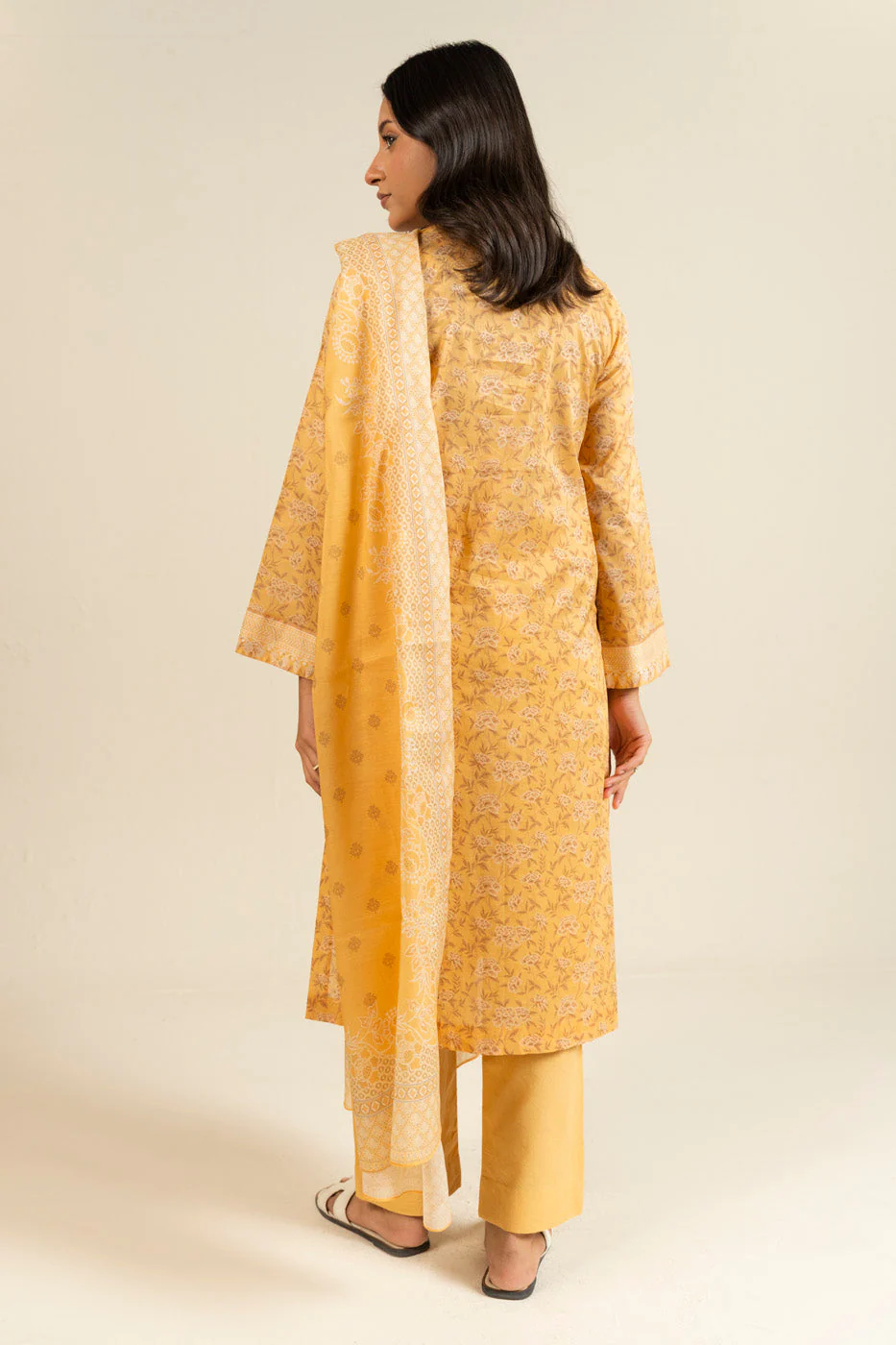 RTS  | SHIRT, TROUSER & DUPATTA - Image 4