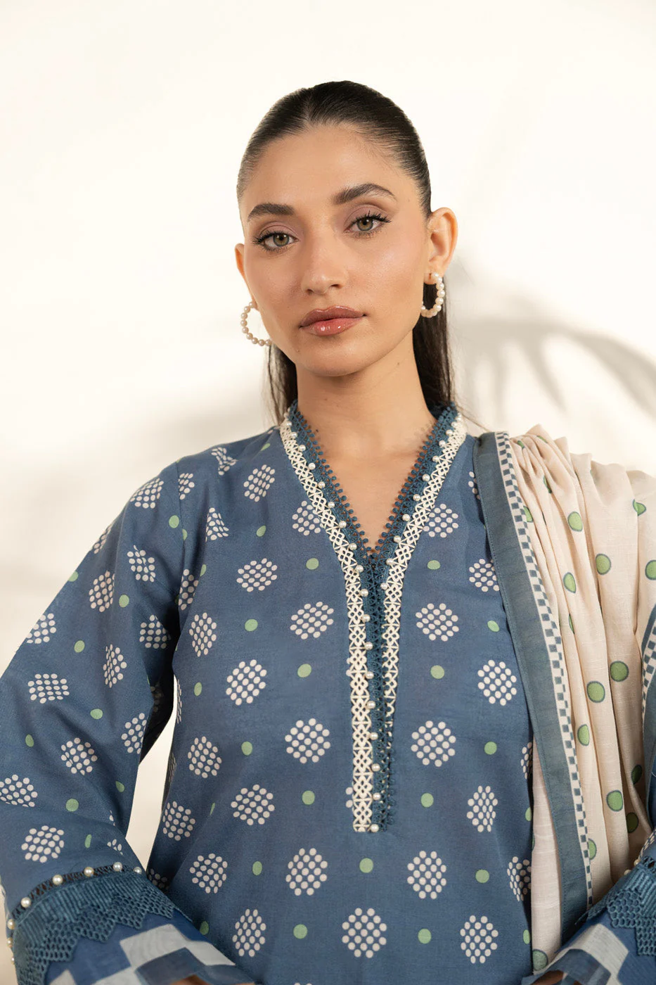 RTS | SHIRT, TROUSER & DUPATTA - Image 3