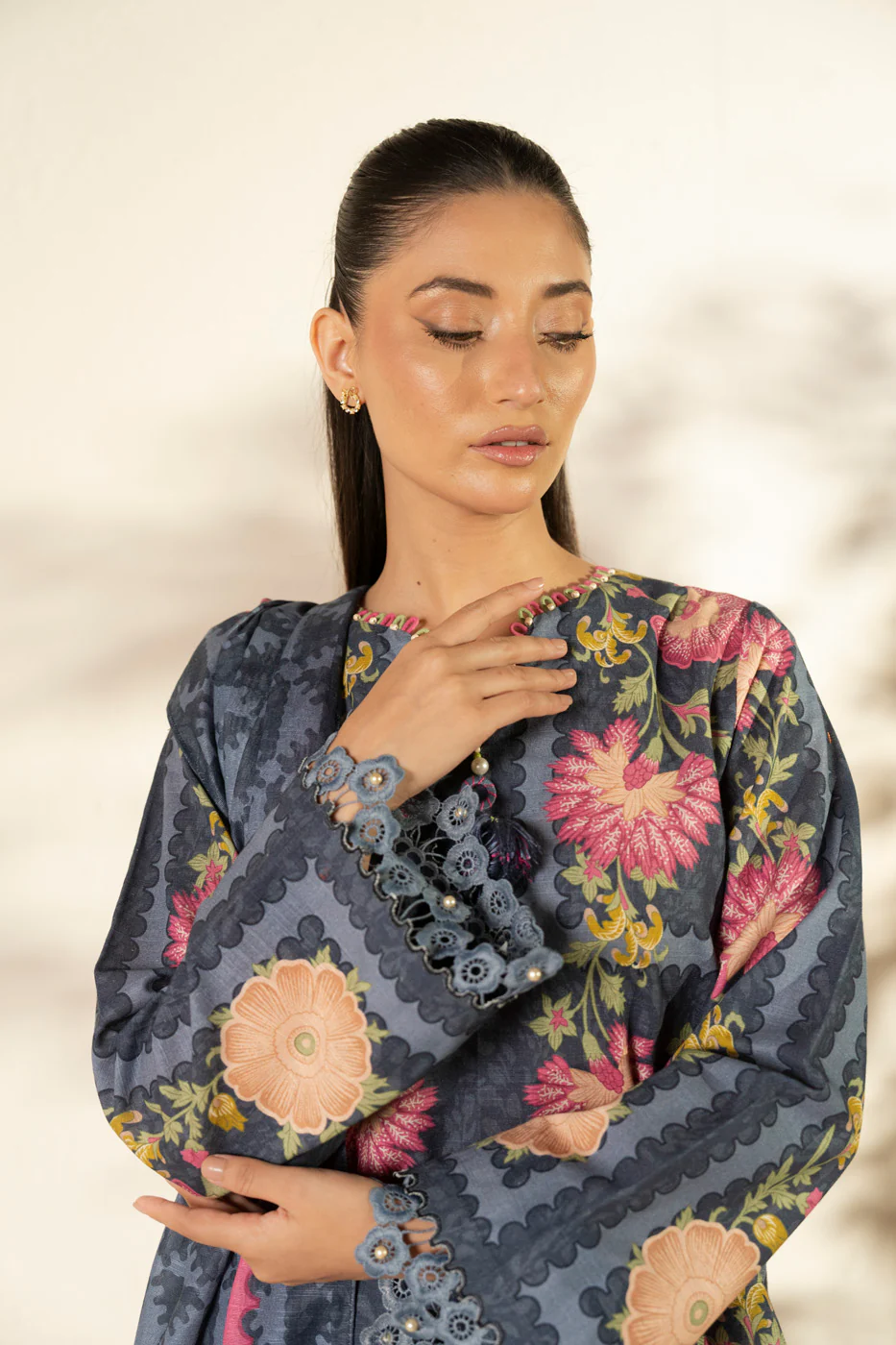 RTS | SHIRT, TROUSER & DUPATTA - Image 4