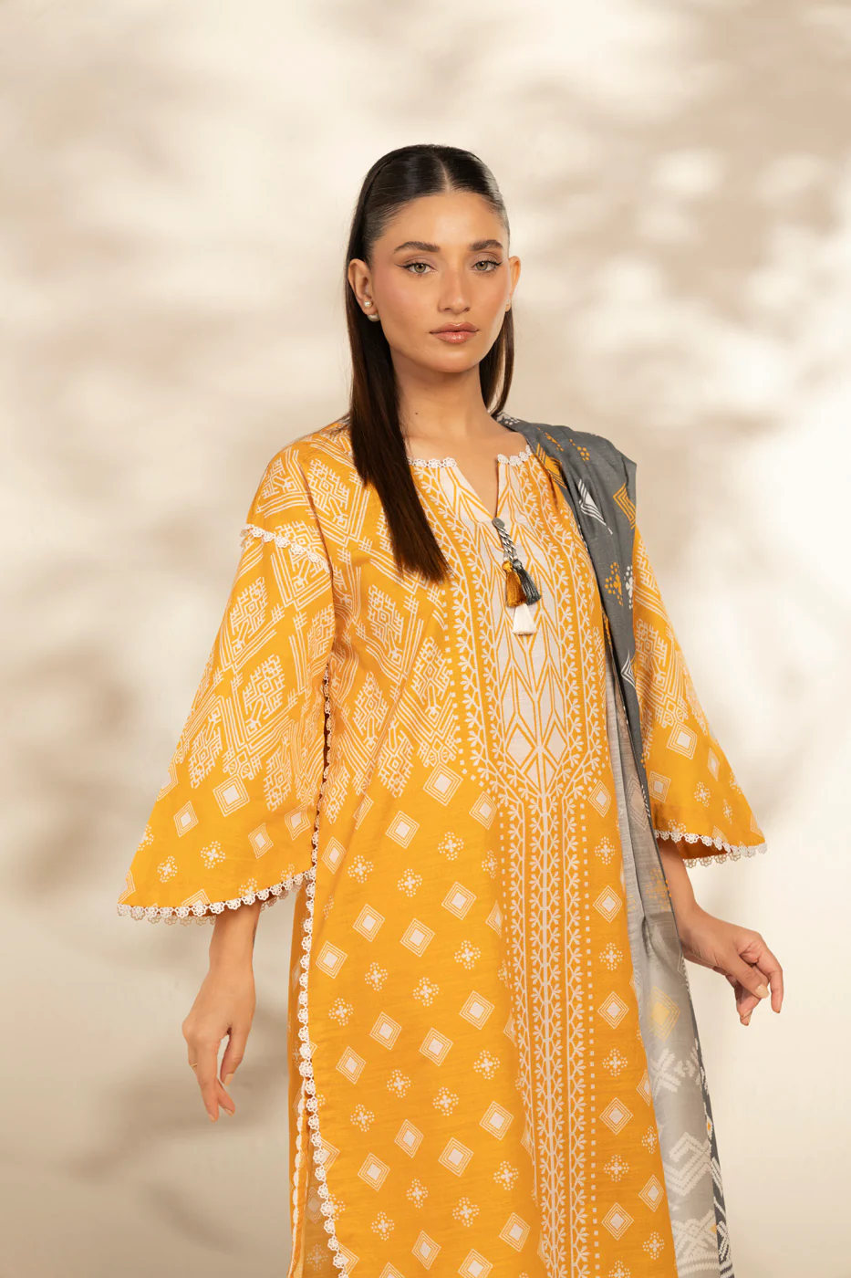 RTS | SHIRT, TROUSER & DUPATTA - Image 2