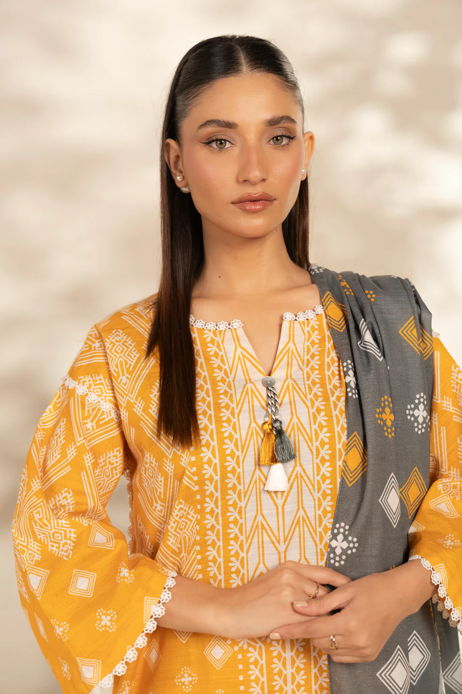 RTS | SHIRT, TROUSER & DUPATTA - Image 3