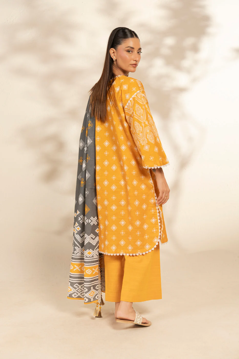 RTS | SHIRT, TROUSER & DUPATTA - Image 4