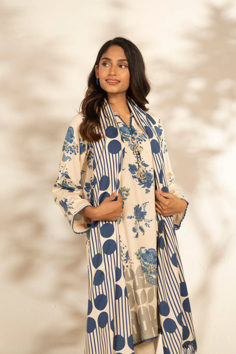 RTS | SHIRT, TROUSER & DUPATTA - Image 4