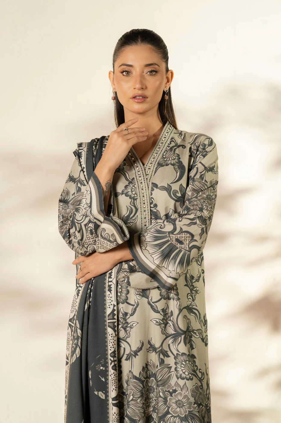 RTS | SHIRT, TROUSER & DUPATTA - Image 3
