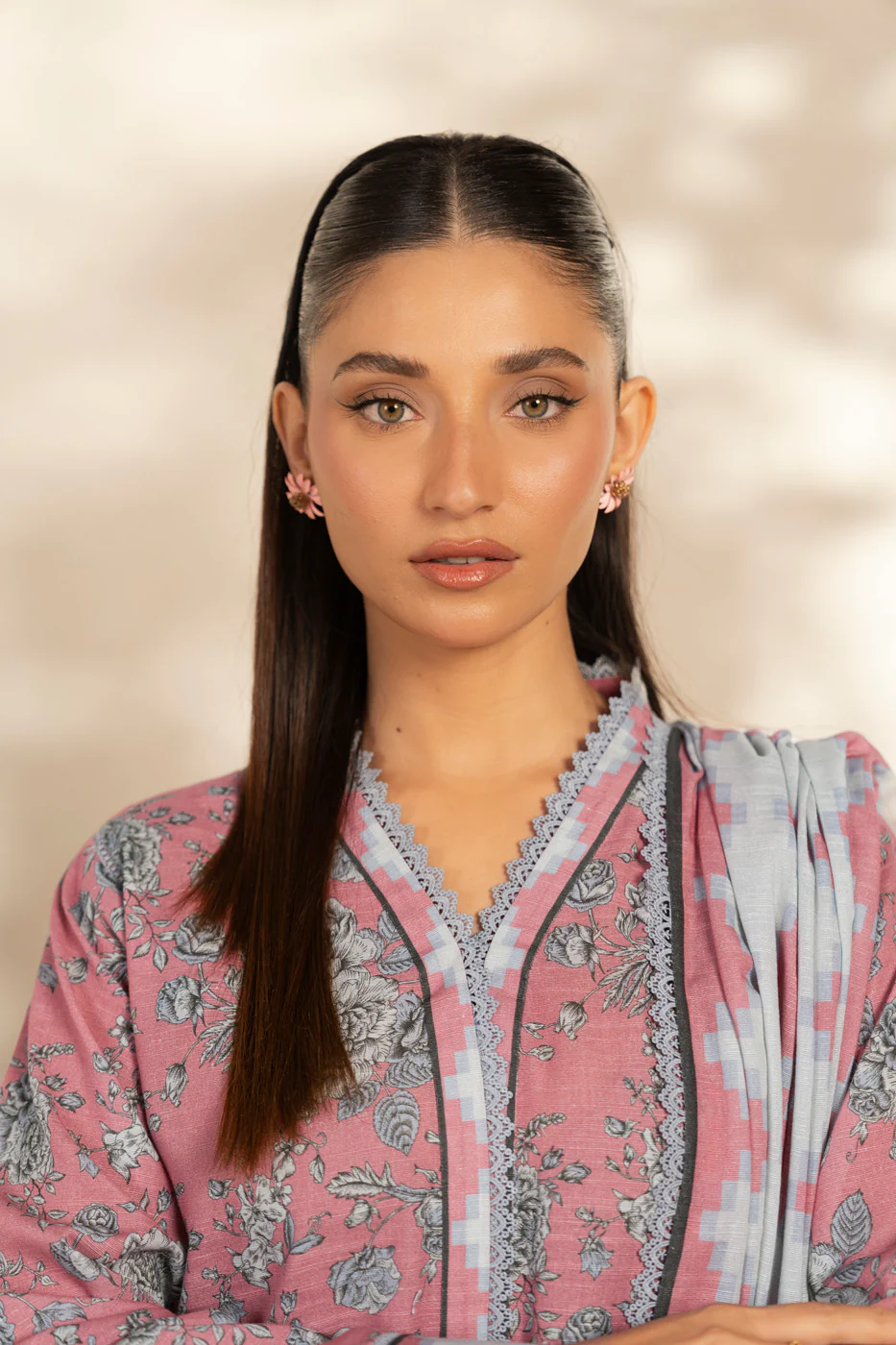 RTS | SHIRT, TROUSER & DUPATTA - Image 3