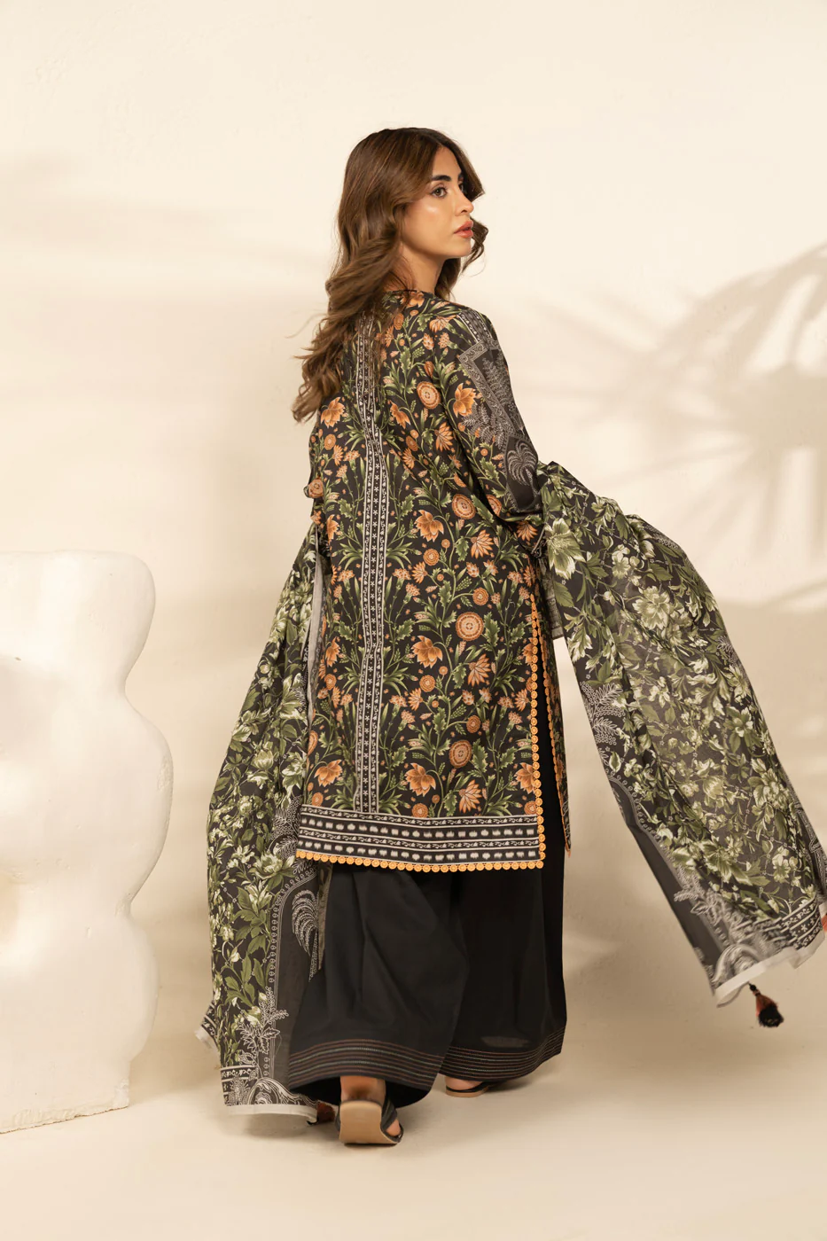 RTS | SHIRT, TROUSER & DUPATTA - Image 4