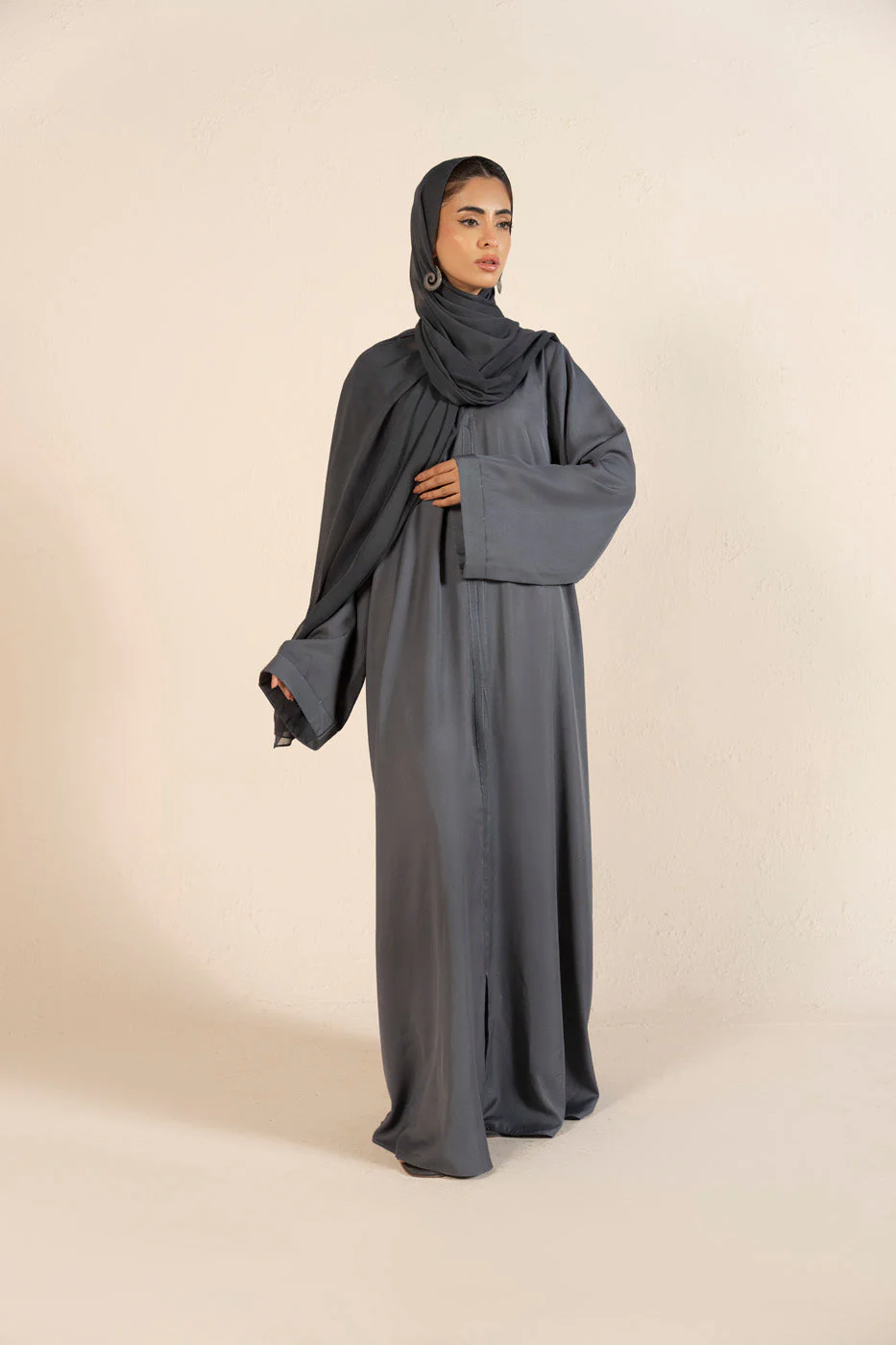 RTW | ABAYA & STOLE - Image 4