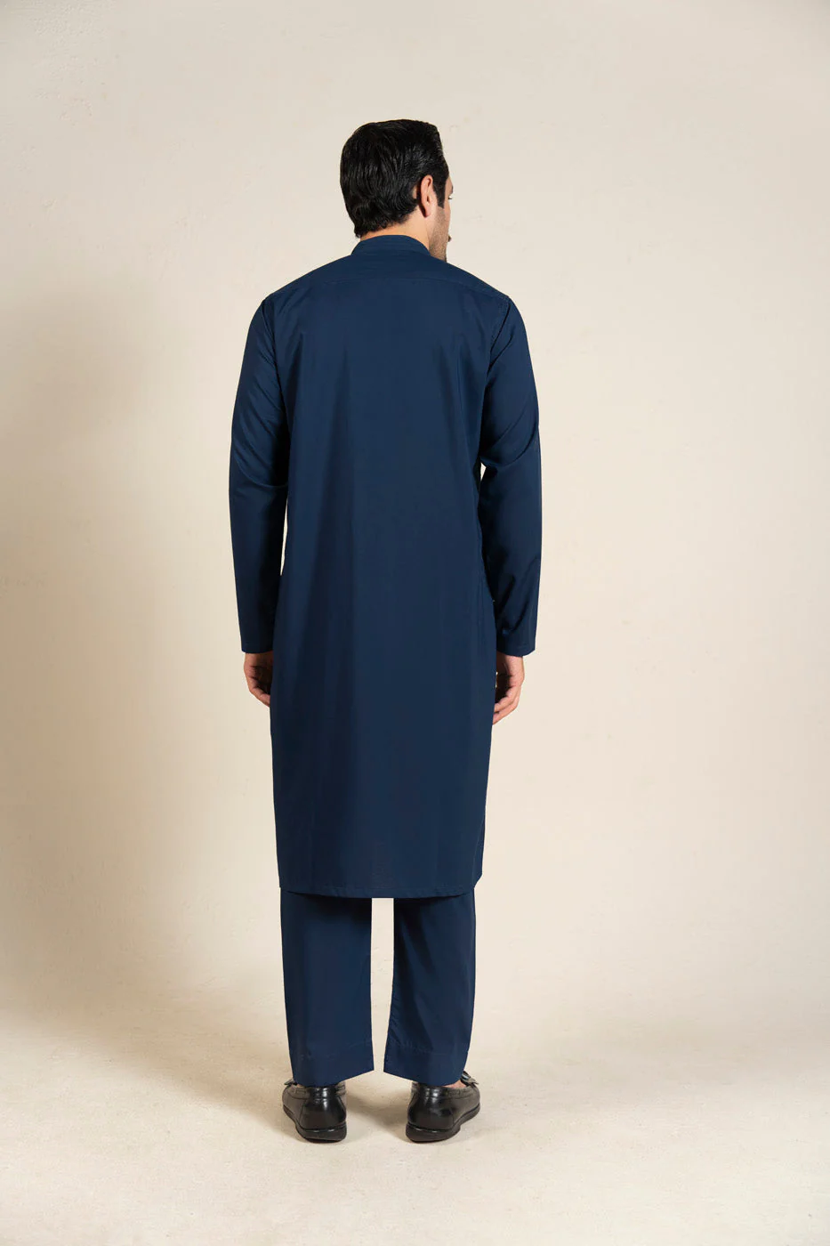 RTW | KURTA & TROUSER - Image 4
