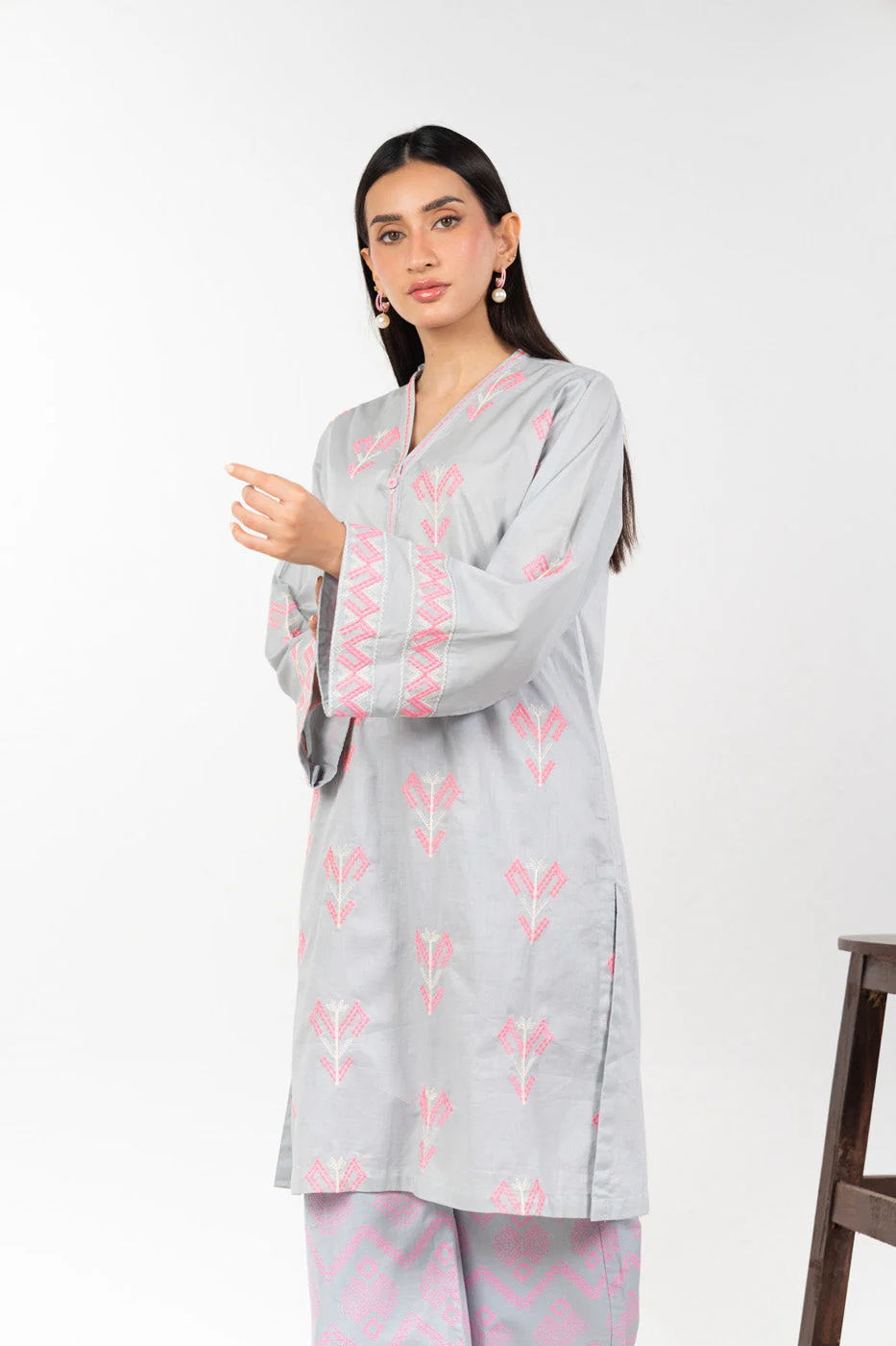 RTW | SHIRT - Image 2