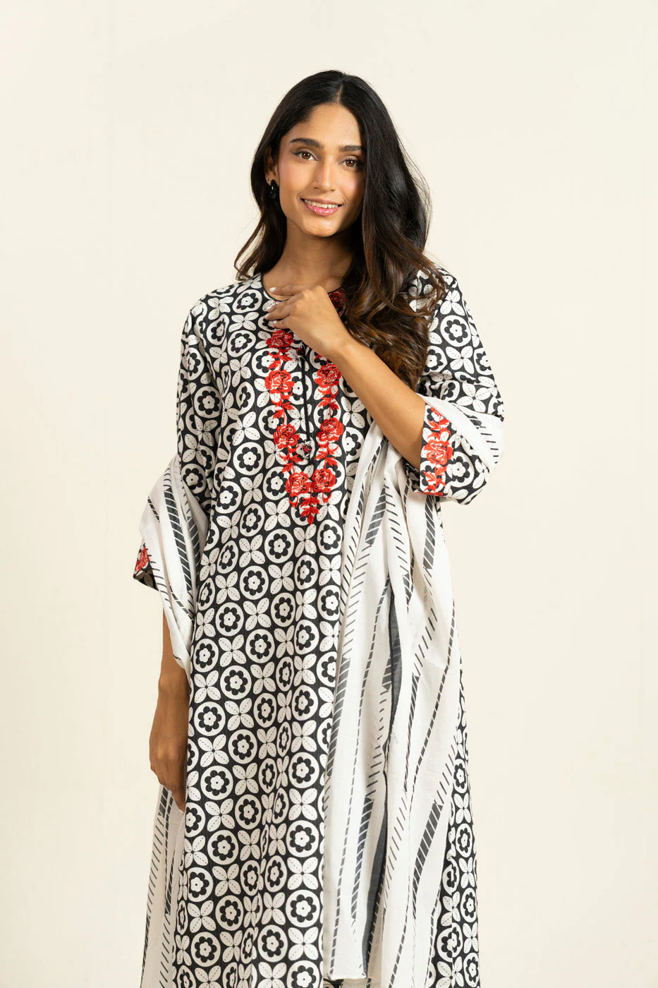 RTW | SHIRT, CULOTTE & DUPATTA - Image 2