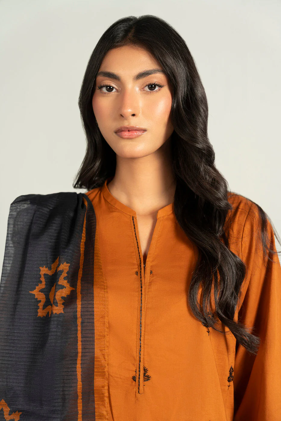 RTW | SHIRT, SHALWAR & DUPATTA - Image 3
