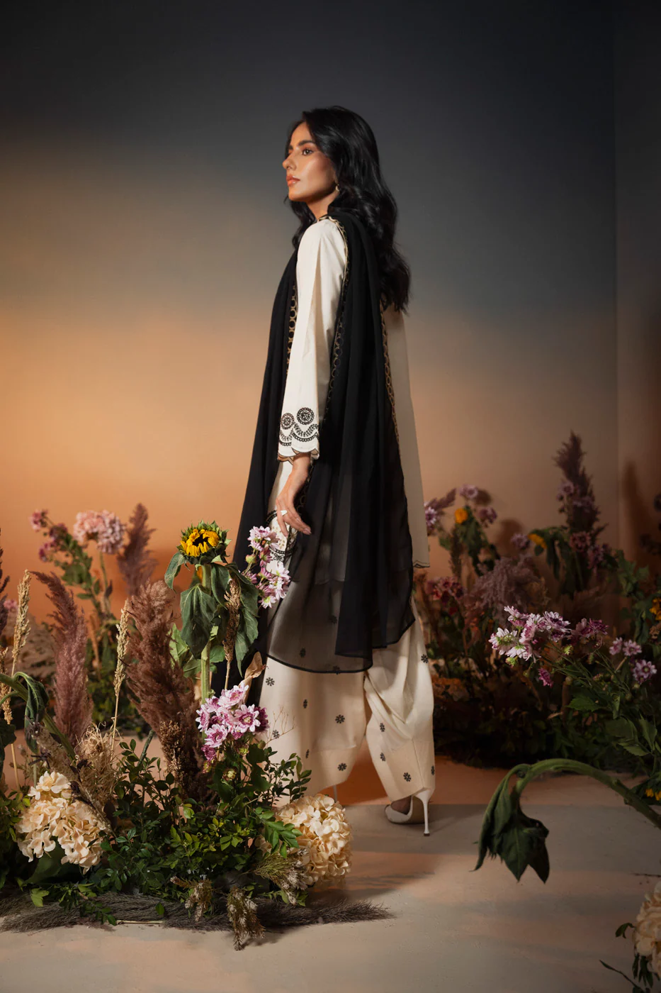 RTW | SHIRT, SHALWAR & DUPATTA - Image 3