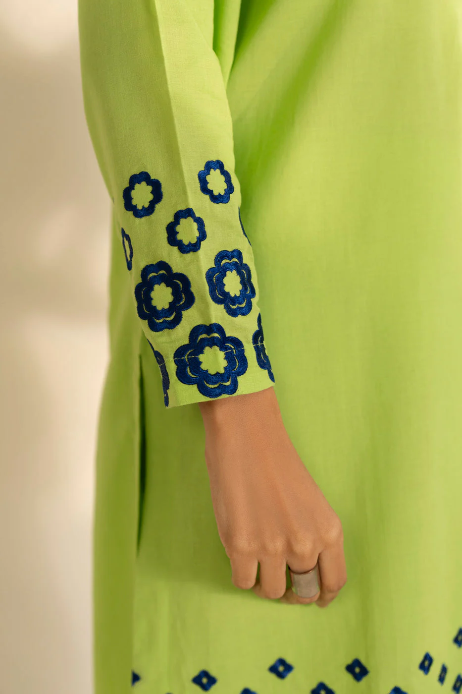 RTW | SHIRT, TROUSER & DUPATTA - Image 4