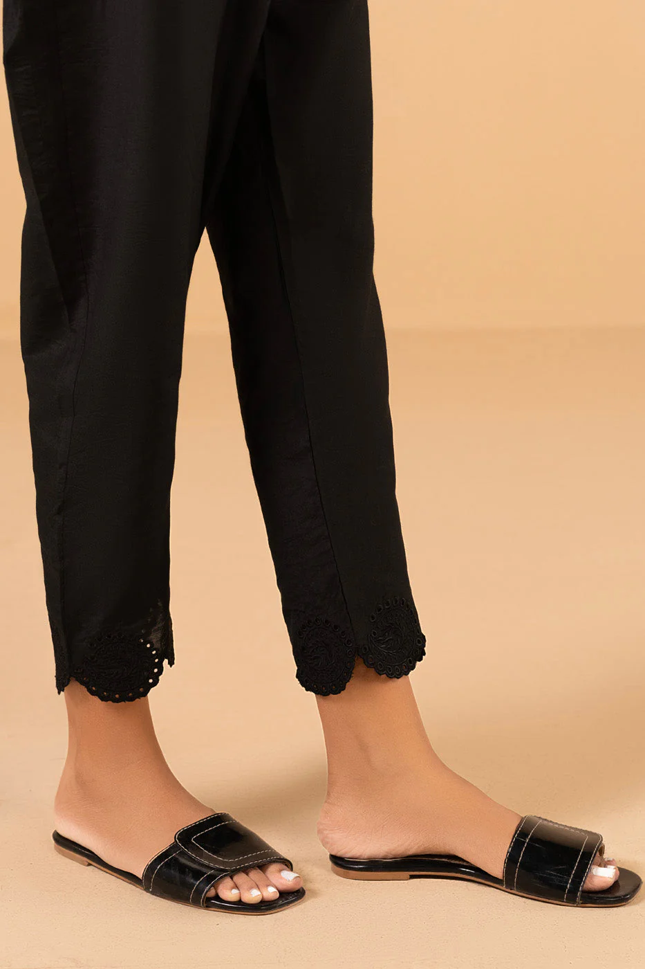 RTW | TROUSER - Image 2