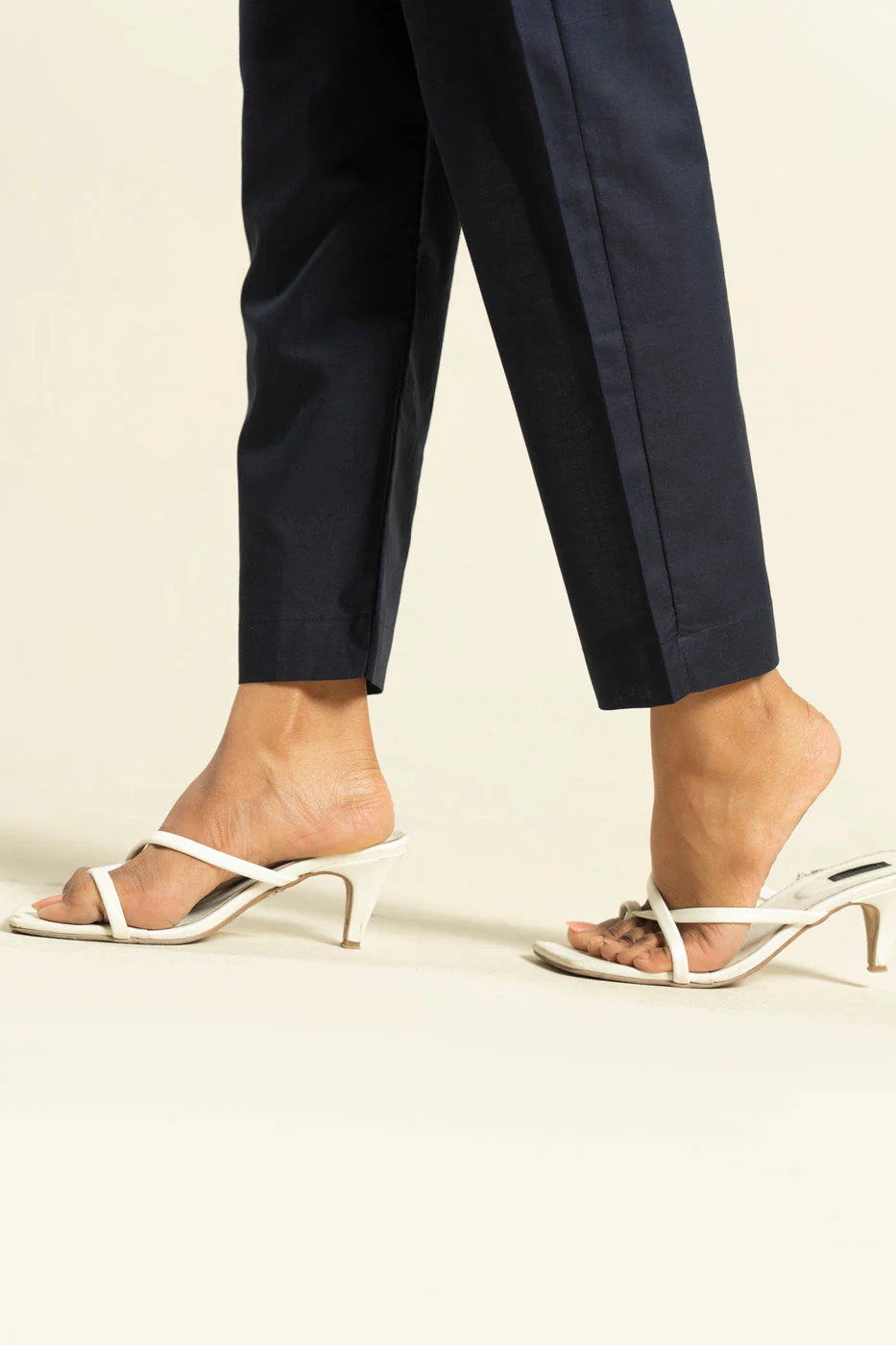 RTW | TROUSER - Image 3